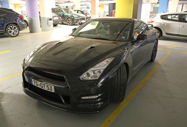 Nissan GT-R 2014