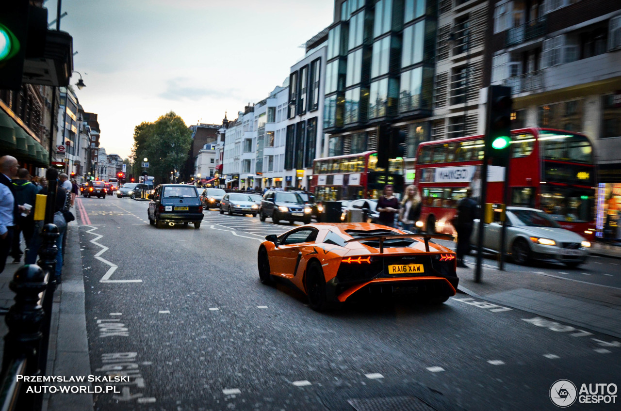 Lamborghini Aventador LP750-4 SuperVeloce