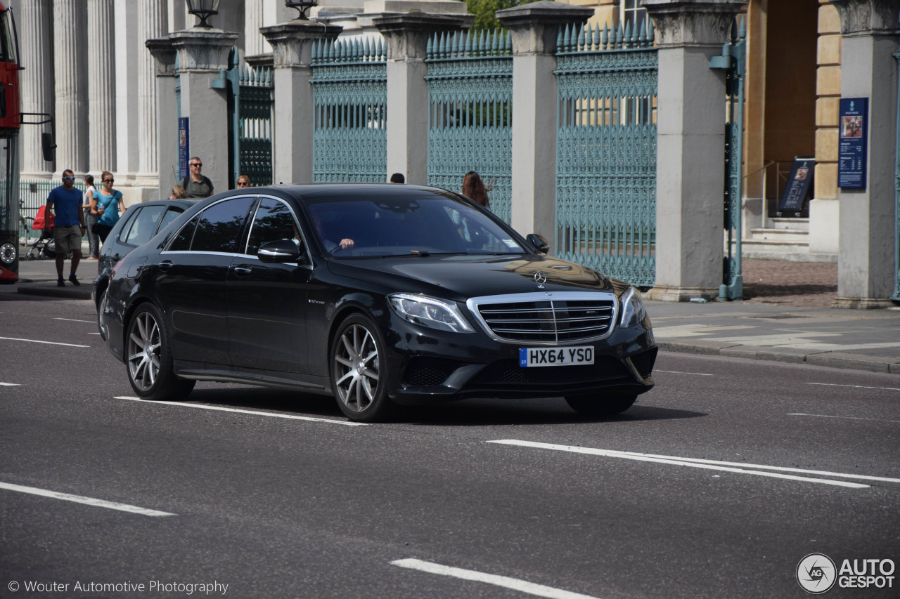 Mercedes-Benz S 65 AMG V222