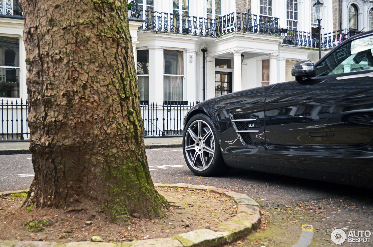 Mercedes-Benz SLS AMG