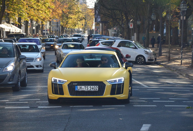 Audi R8 V10 Plus 2015