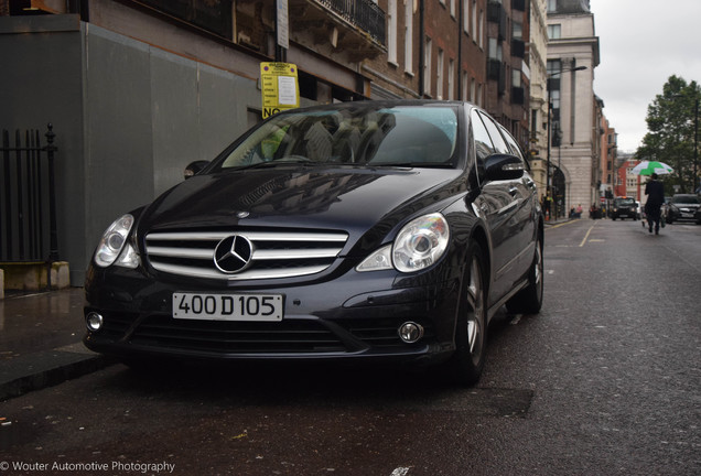 Mercedes-Benz R 63 AMG