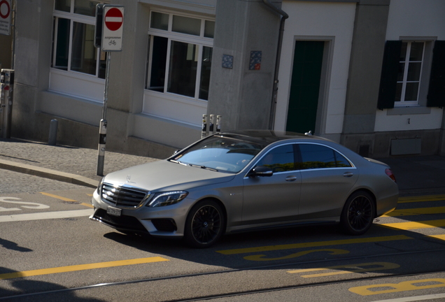 Mercedes-Benz S 65 AMG V222