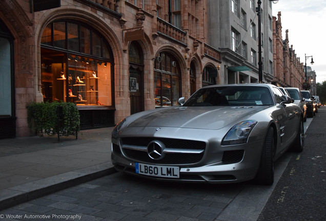 Mercedes-Benz SLS AMG