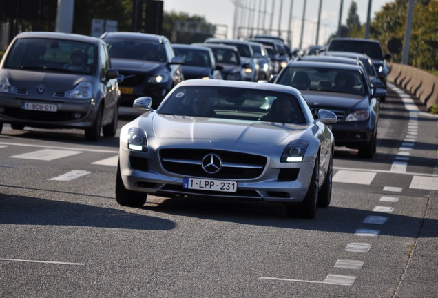 Mercedes-Benz SLS AMG