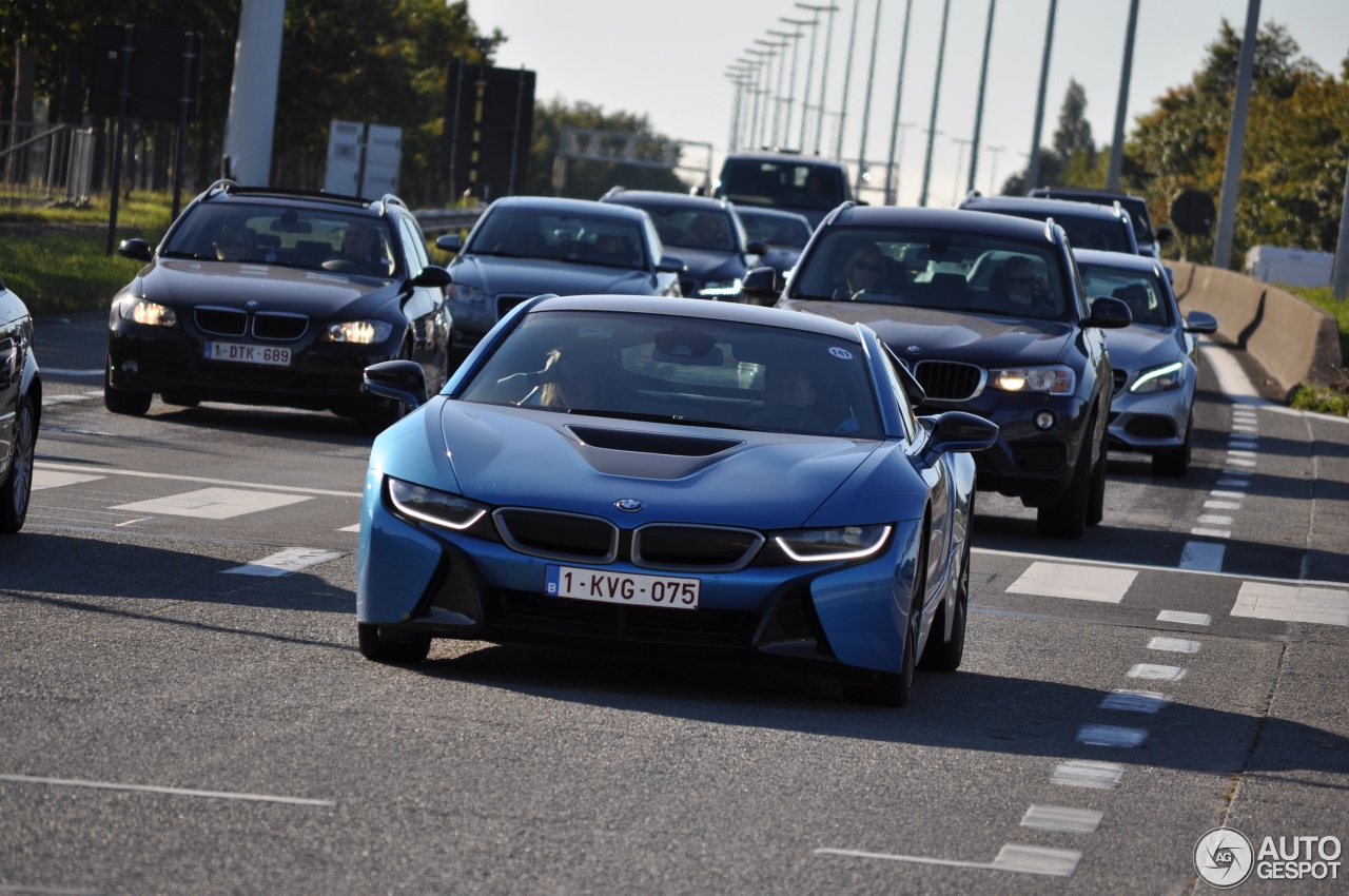 BMW i8