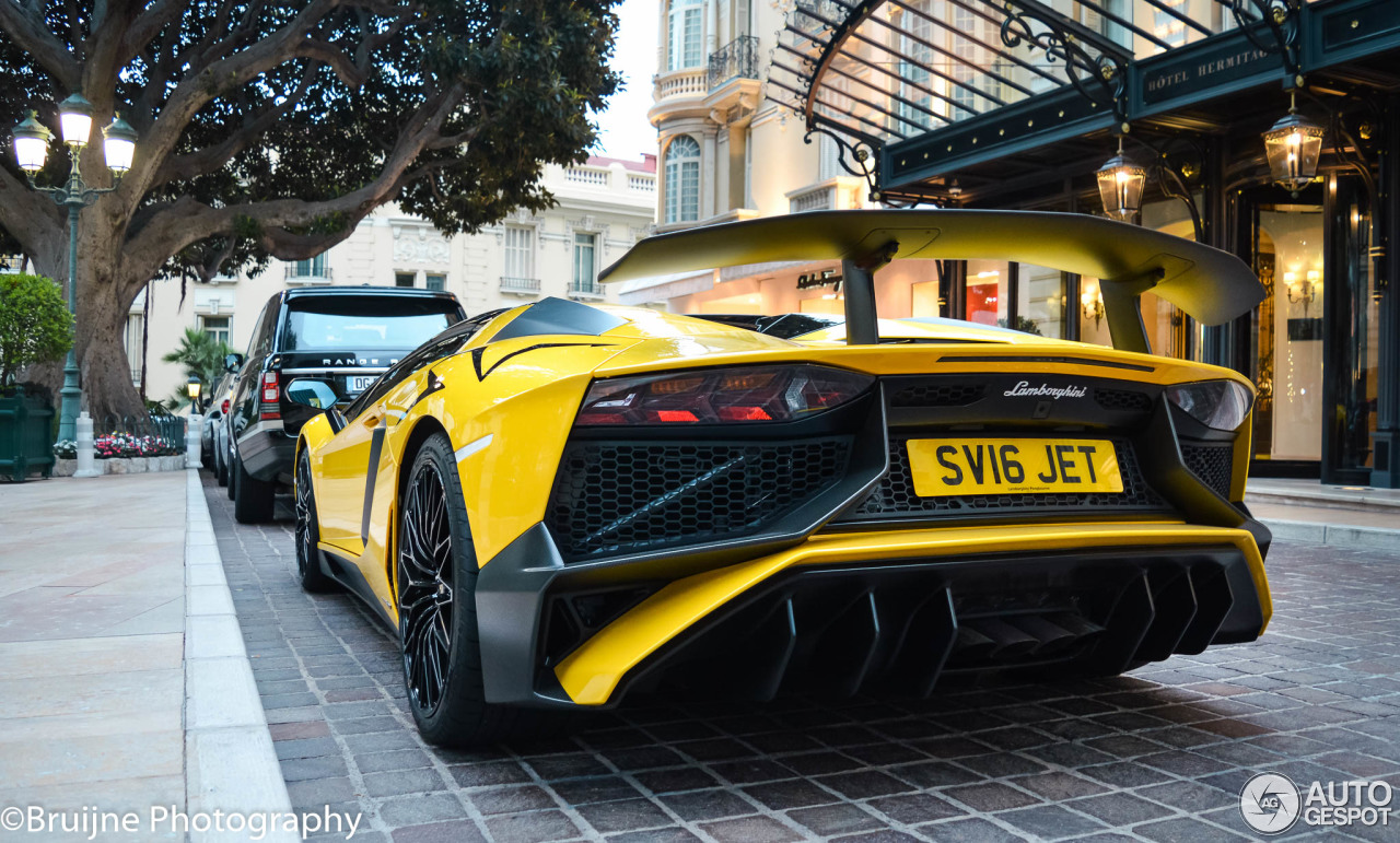 Lamborghini Aventador LP750-4 SuperVeloce Roadster