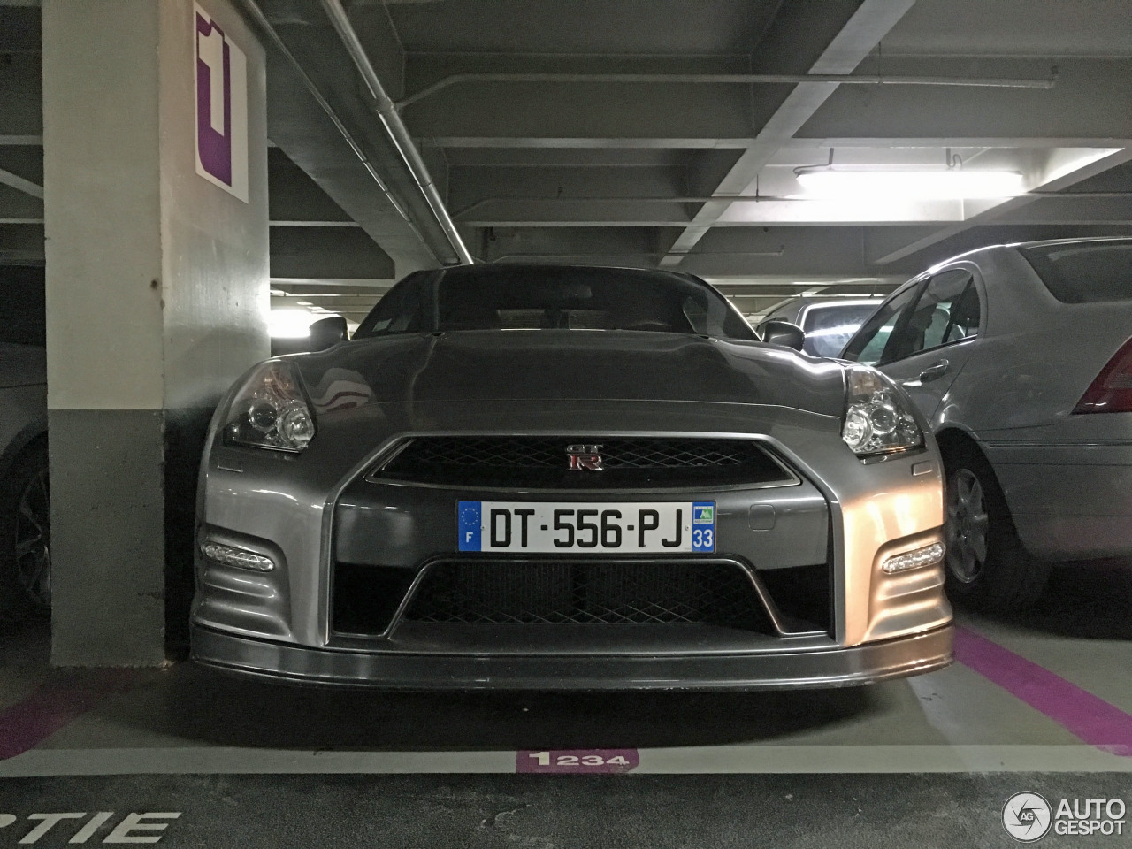 Nissan GT-R 2013 Gentleman Edition