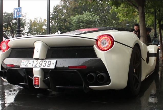 Ferrari LaFerrari Aperta