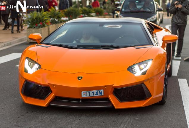 Lamborghini Aventador LP700-4 Roadster