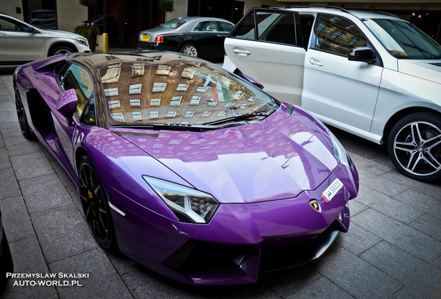 Lamborghini Aventador LP700-4 Roadster