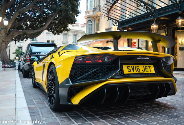 Lamborghini Aventador LP750-4 SuperVeloce Roadster