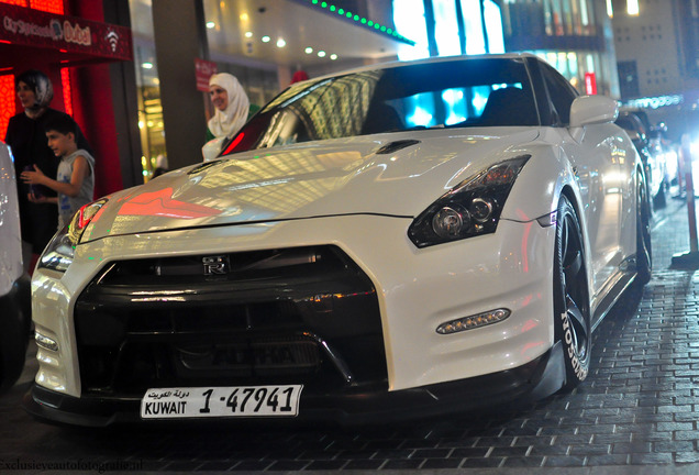 Nissan GT-R 2012