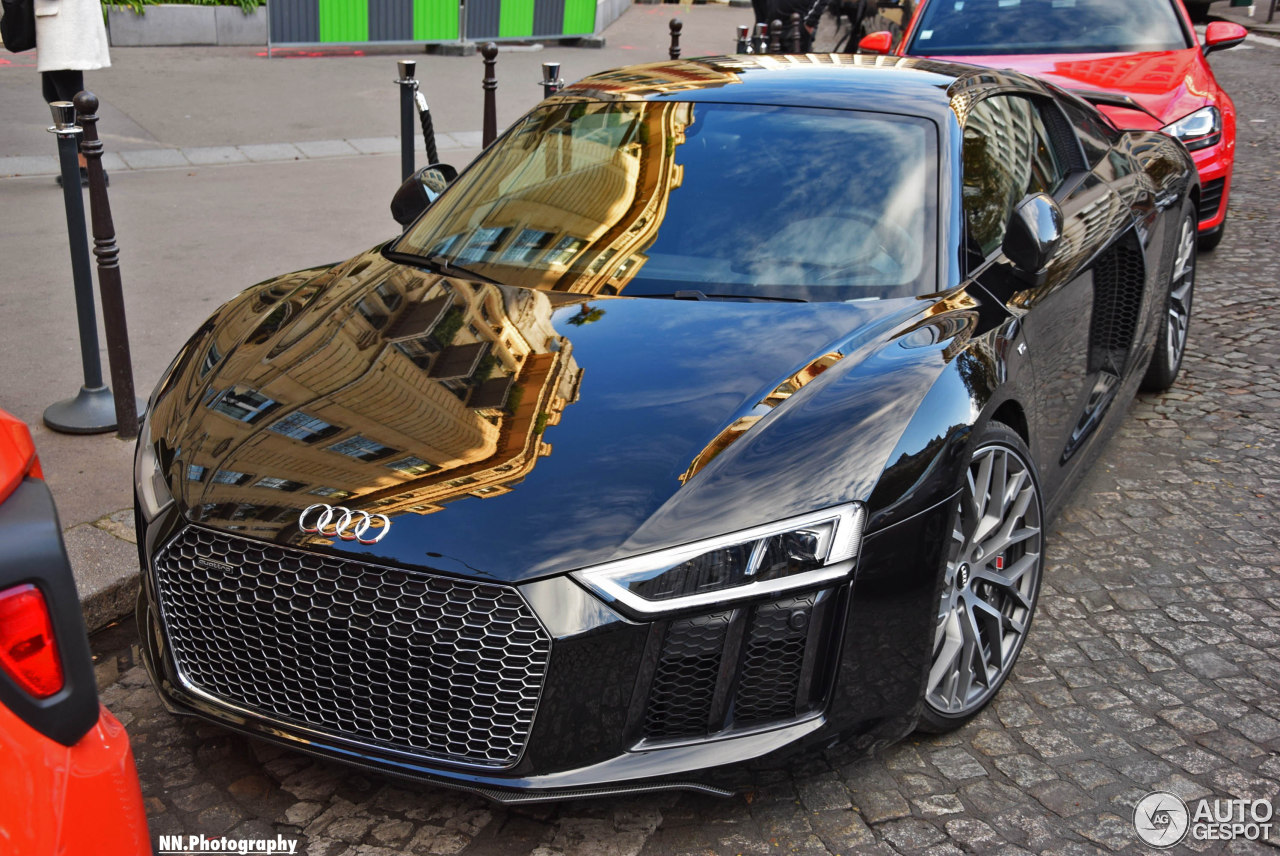 Audi R8 V10 Plus 2015