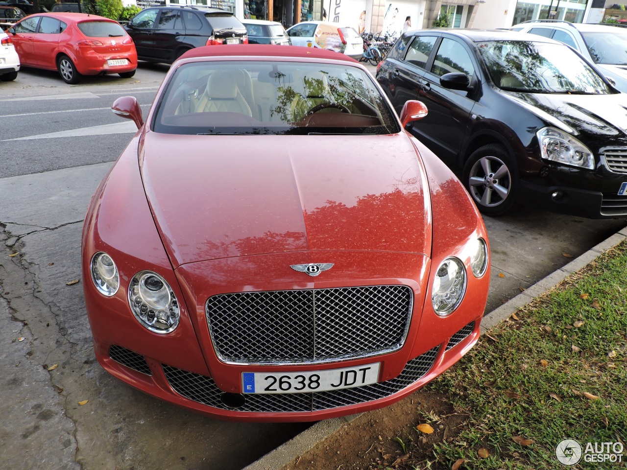 Bentley Continental GTC 2012