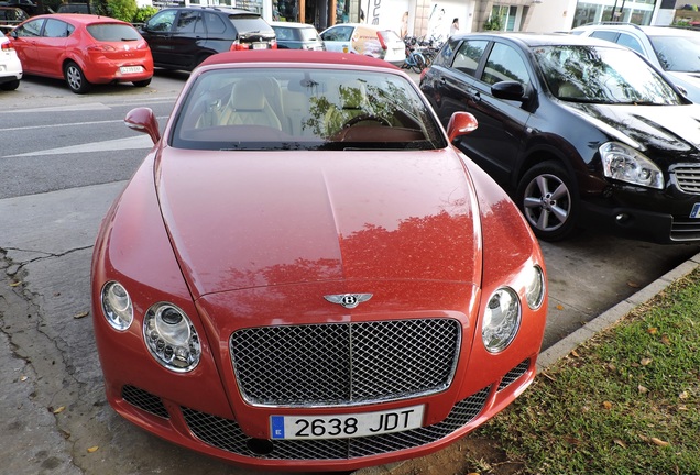 Bentley Continental GTC 2012