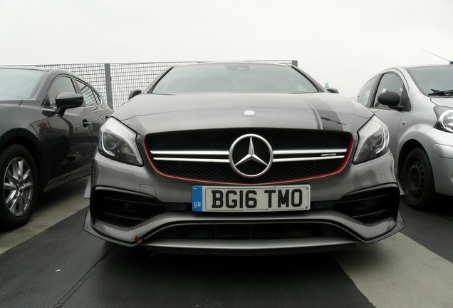 Mercedes-AMG A 45 W176 2015