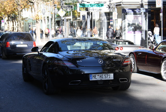 Mercedes-Benz SLS AMG