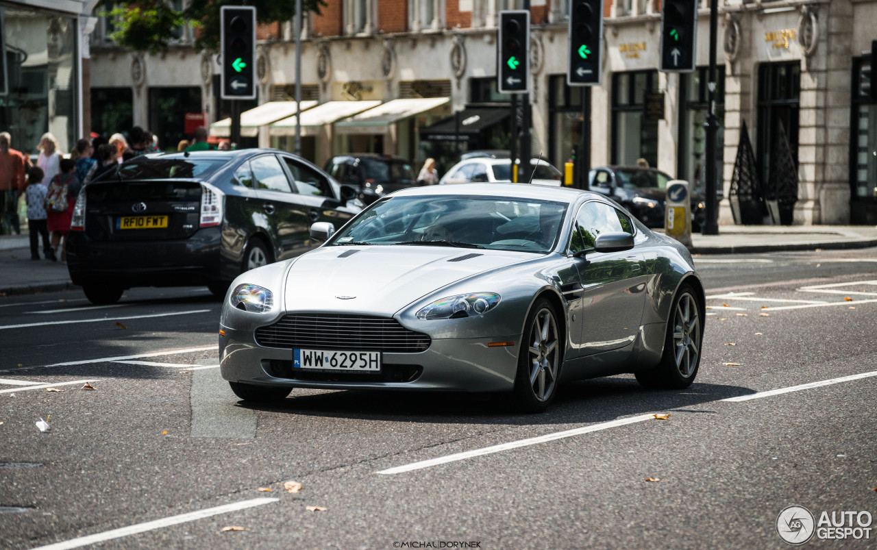 Aston Martin V8 Vantage