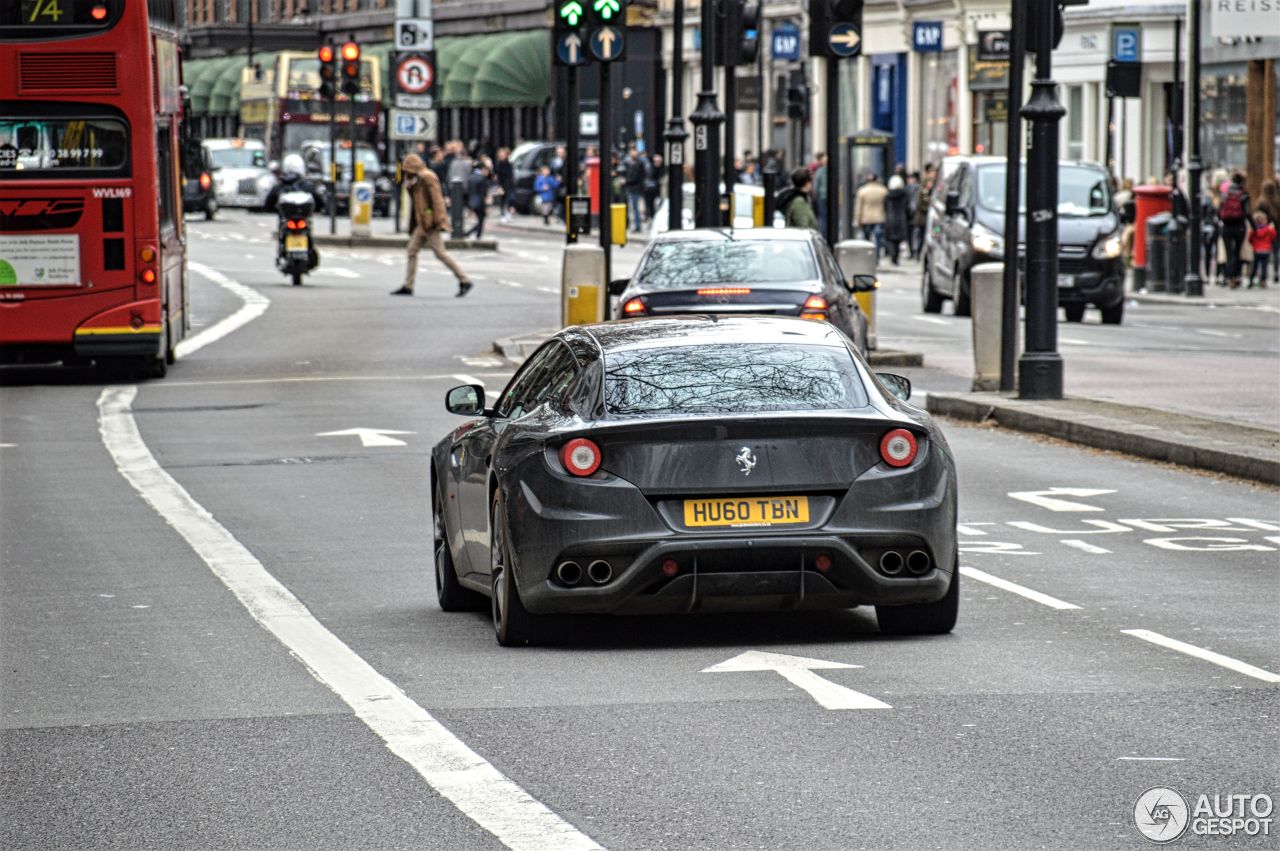 Ferrari FF