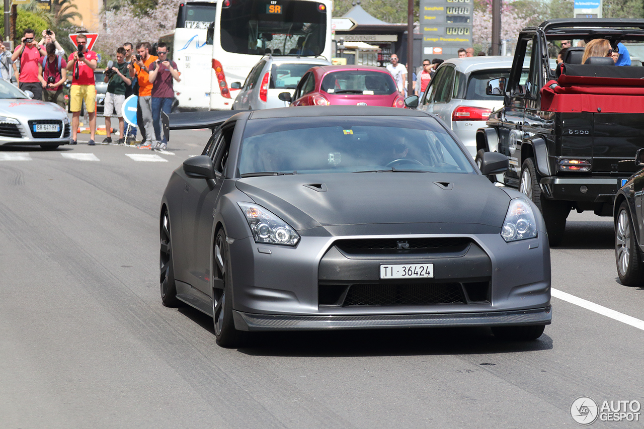 Nissan GT-R J-SPEC PERF