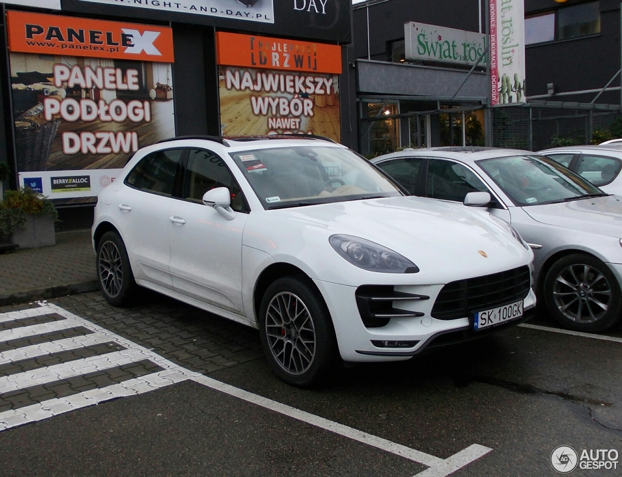 Porsche 95B Macan Turbo