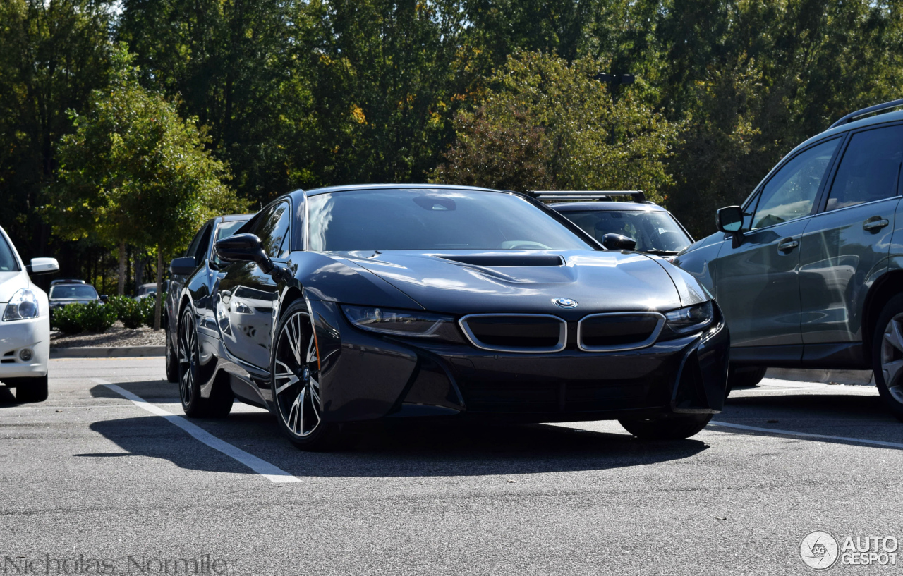 BMW i8