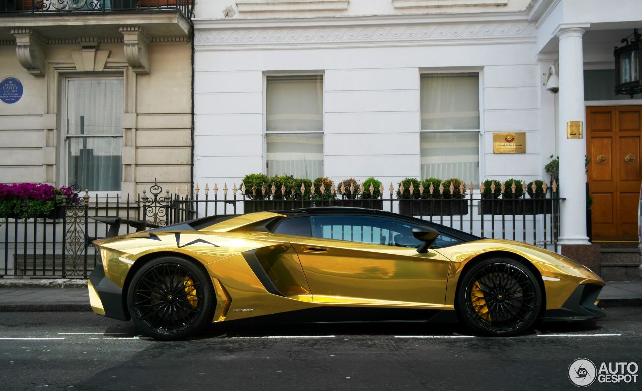 Lamborghini Aventador LP750-4 SuperVeloce Roadster