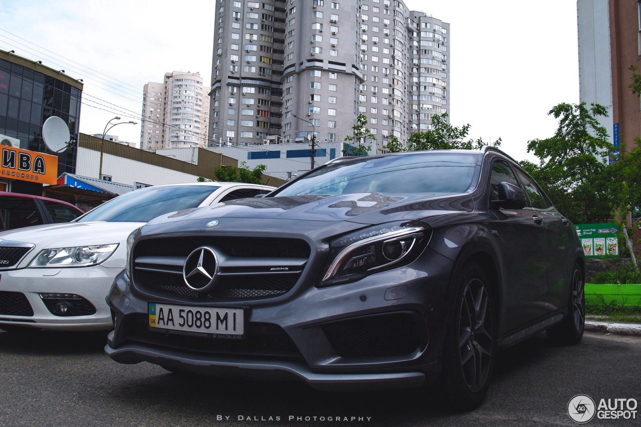 Mercedes-AMG GLA 45 X156