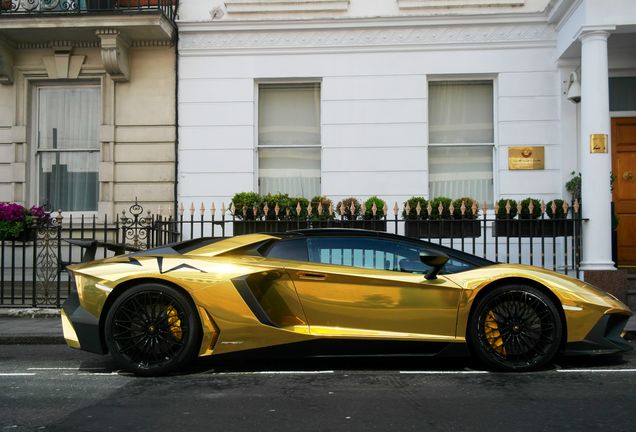 Lamborghini Aventador LP750-4 SuperVeloce Roadster