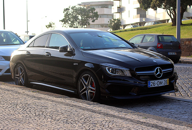 Mercedes-Benz CLA 45 AMG C117