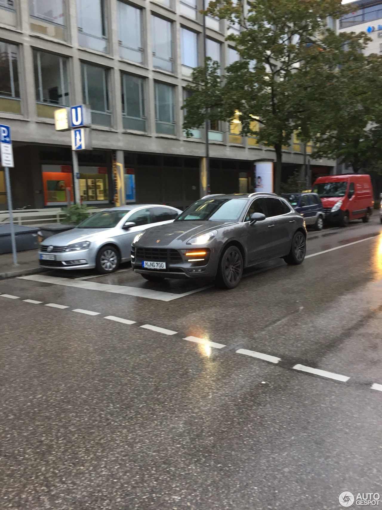 Porsche 95B Macan Turbo