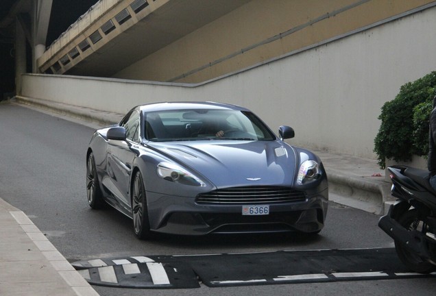 Aston Martin Vanquish 2013