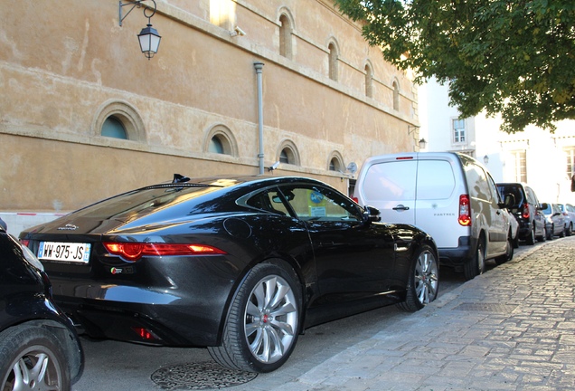 Jaguar F-TYPE S Coupé