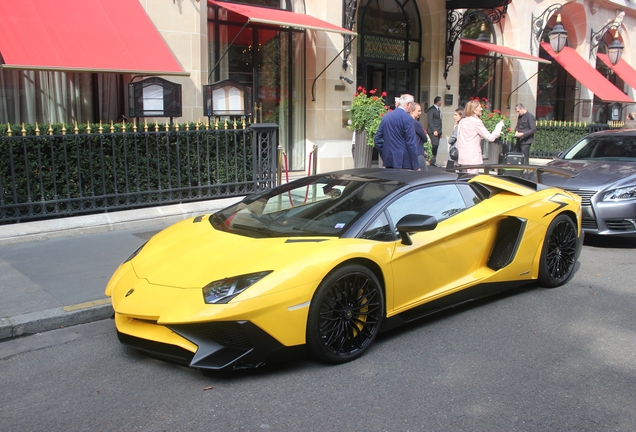 Lamborghini Aventador LP750-4 SuperVeloce Roadster