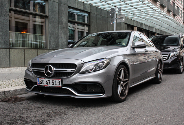 Mercedes-AMG C 63 S W205