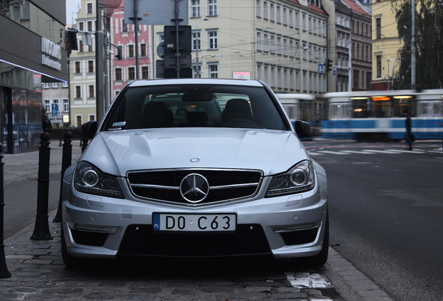 Mercedes-Benz C 63 AMG W204 2012