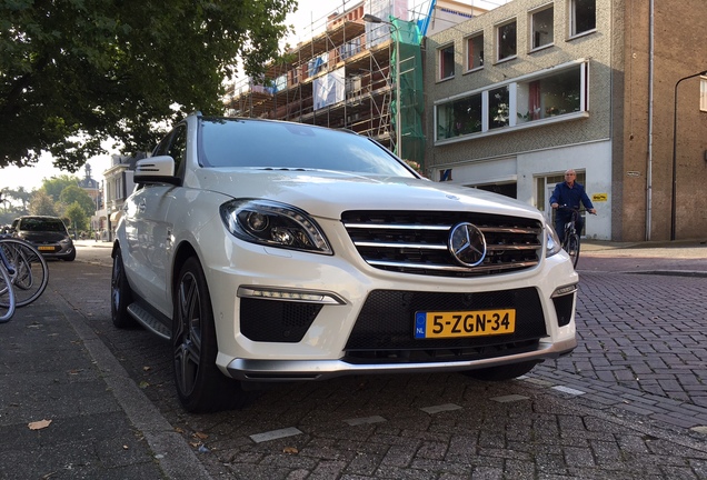 Mercedes-Benz ML 63 AMG W166