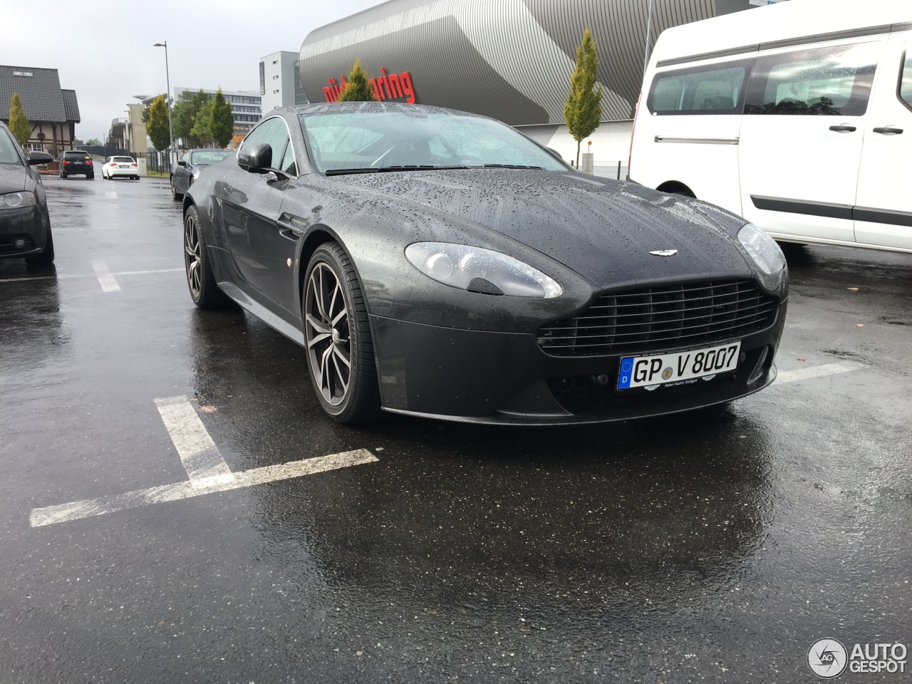 Aston Martin V8 Vantage S