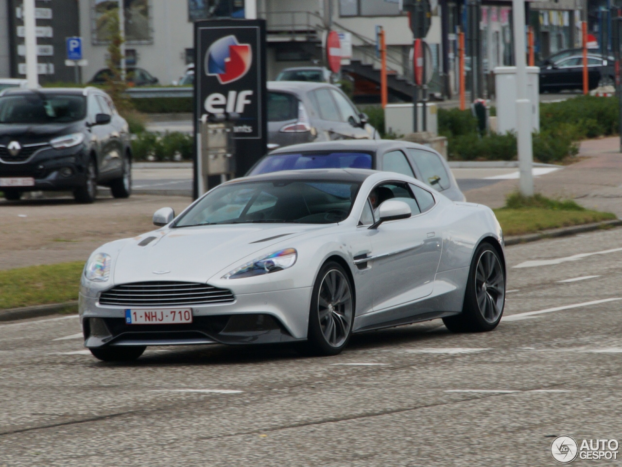 Aston Martin Vanquish 2013