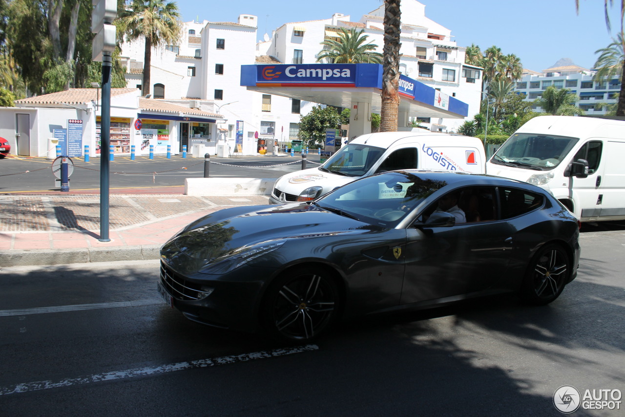 Ferrari FF