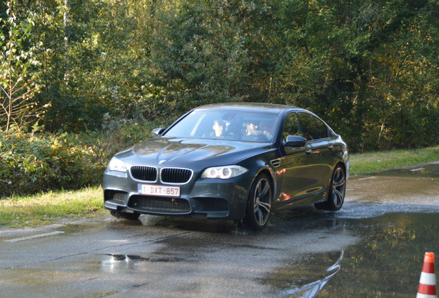 BMW M5 F10 2011