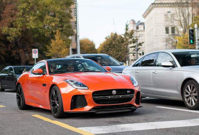 Jaguar F-TYPE SVR Coupé