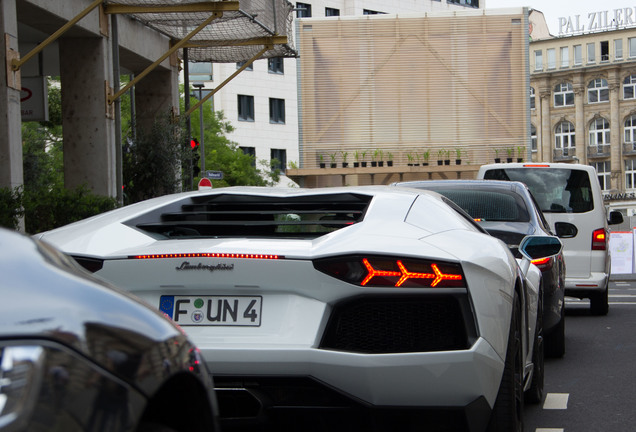 Lamborghini Aventador LP700-4