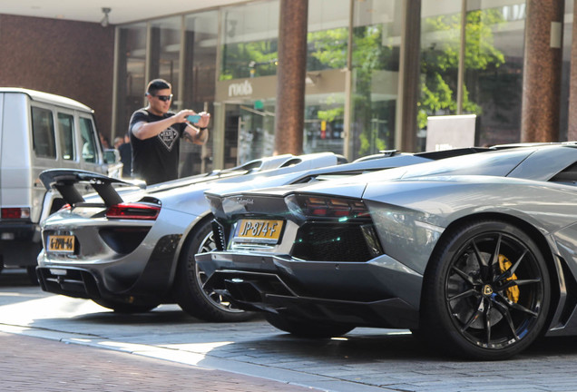 Lamborghini Aventador LP700-4 Roadster