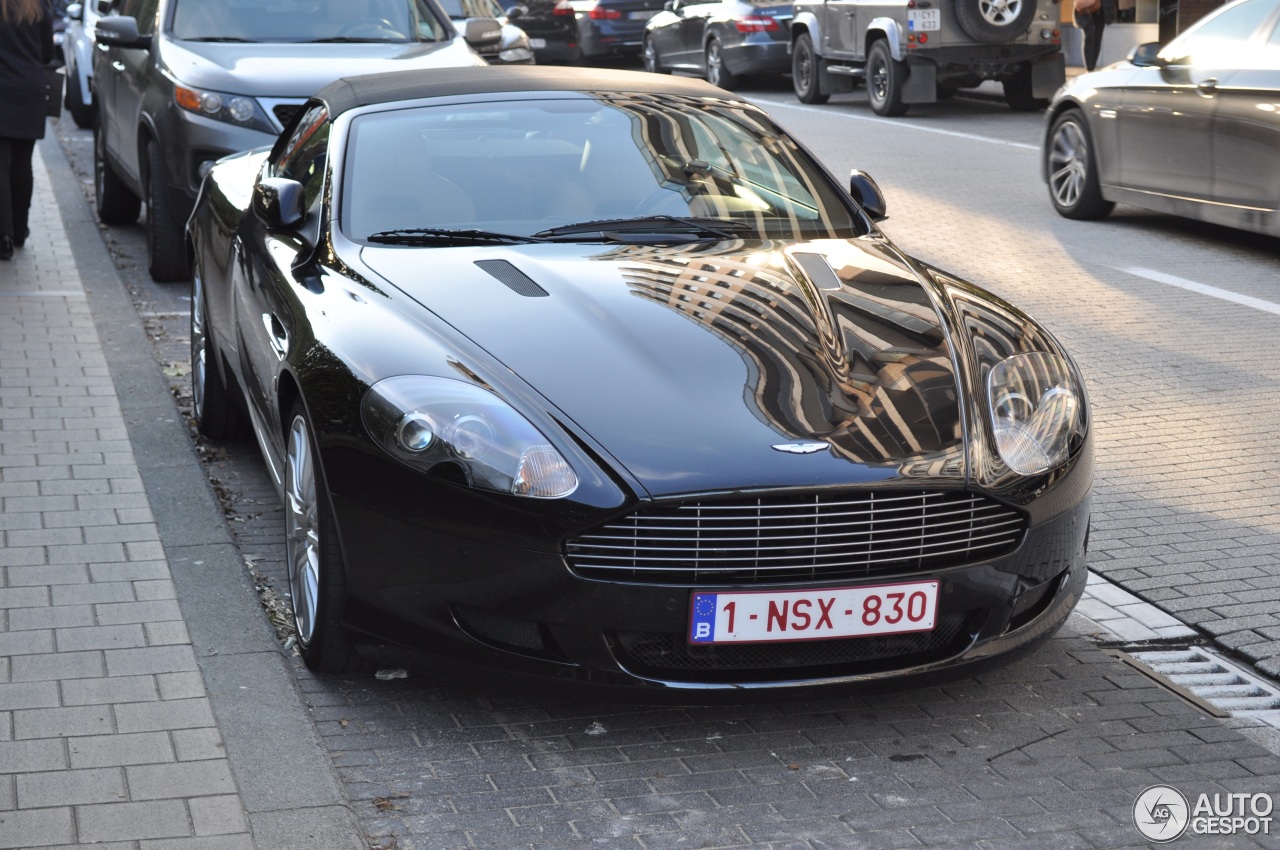 Aston Martin DB9 Volante