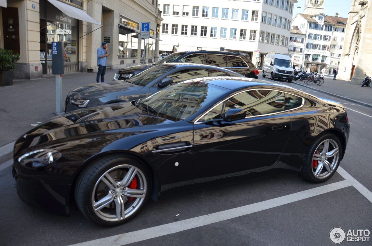 Aston Martin V8 Vantage