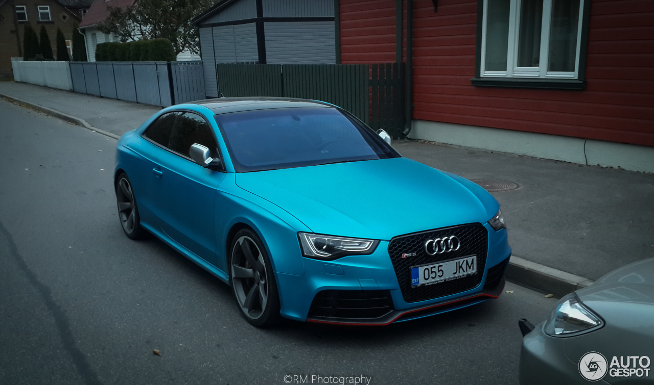 Audi RS5 B8 2012