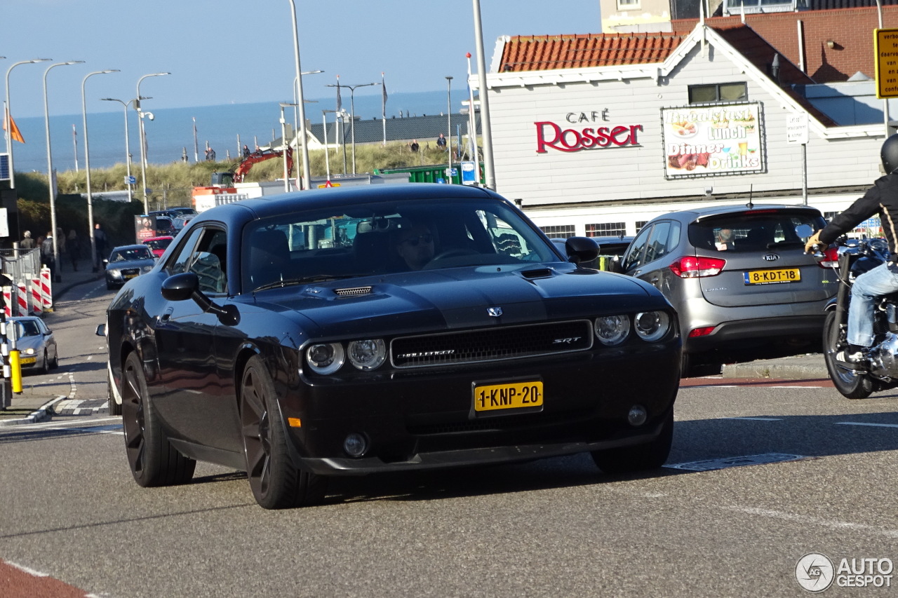 Dodge Challenger SRT-8