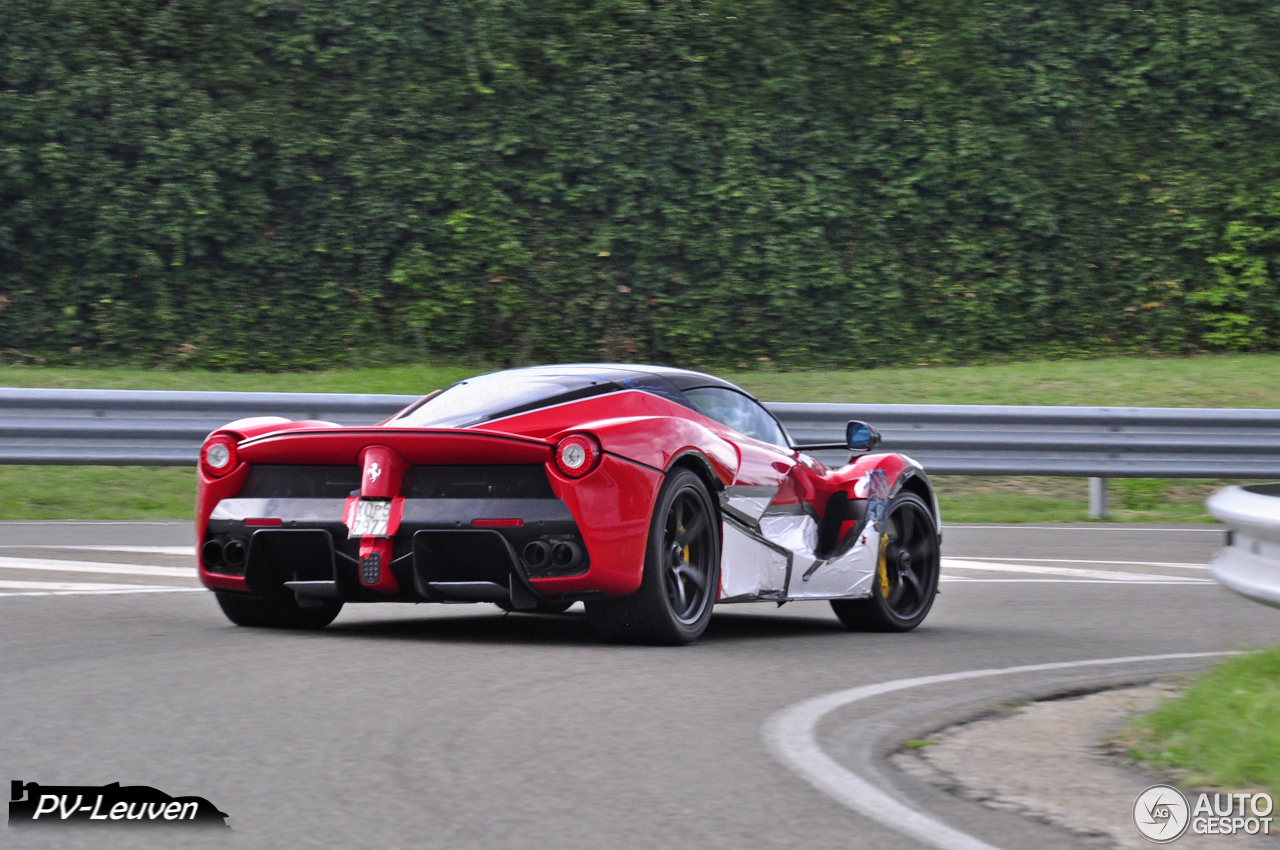 Ferrari LaFerrari Aperta